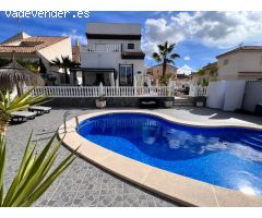Chalet en Venta en Benijófar, Alicante