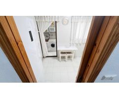 APARTAMENTO EN TERCERA PLANTA CON 2 DORMITORIOS Y 1 BAÑO SEMIREFORMADO