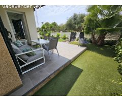 CHALET INDEPENDIENTE EN URBANIZACION CON PISCINA PROPIA Y JARDIN