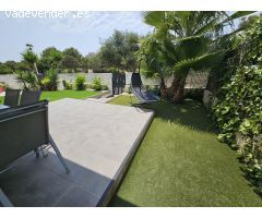 CHALET INDEPENDIENTE EN URBANIZACION CON PISCINA PROPIA Y JARDIN