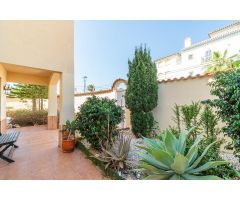 Villa en Venta en Torrevieja, Alicante