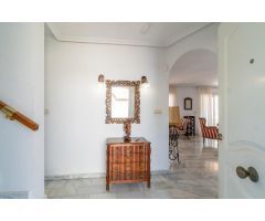 Villa en Venta en Torrevieja, Alicante