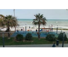 APARTAMENTO EN LA PRIMERA LINEA DE LA PLAYA DEL CURA Y A PASOS DE LA CURVA DEL PALANGRE