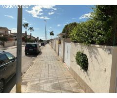 CASA ADOSADA DE 2 HAB Y 2 BAÑOS CON PISCINA COMUNITARIA EN ORIHUELA COSTA