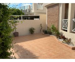 CASA ADOSADA DE 2 HAB Y 2 BAÑOS CON PISCINA COMUNITARIA EN ORIHUELA COSTA