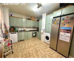 PLANTA BAJA EN NUEVA TORREVIEJA CON MAS DE 200M2 DE PARCELA