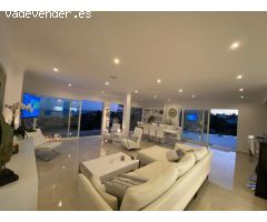 Chalet independiente en Alquiler en Torreblanca del Sol