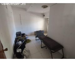 LOCAL EN TRASPASO EN CAMBRILS EN FUNCIONAMIENTO