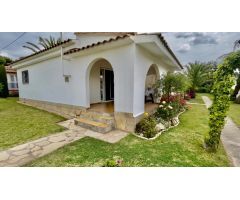 CASA EN CAMBRILS VILAFORTUNY CON UNA ZONA COMUNITARIA UNICA Y A POCOS METROS DE LA PLAYA.