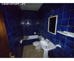 LOCAL COMERCIAL EN CAMBRILS PUERTO
