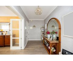 Casa en Rambla Sant Juan con local de 270 m2