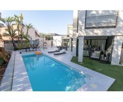 Impecable villa en playa San Juan