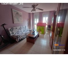 BONITO BAJO DE 2 DORMITORIOS, GARAJE Y PISCINA EN AGUADULCE NORTE