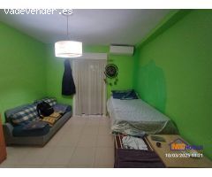 BONITO BAJO DE 2 DORMITORIOS, GARAJE Y PISCINA EN AGUADULCE NORTE