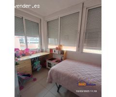 BONITO BAJO DE 2 DORMITORIOS, GARAJE Y PISCINA EN AGUADULCE NORTE