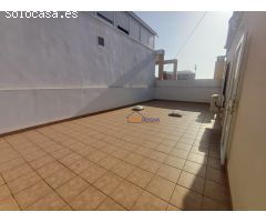 GRAN DUPLEX CON 2 LOCALES DE 60 MTR, EN AGUADULCE