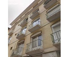 Se vende luminoso y espacioso piso