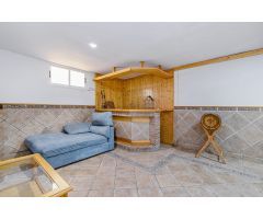 Chalet Exclusivo en Venta en Híjar (Las Gabias), Granada