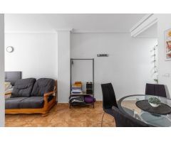 Estudio en Torrevieja con piscina comunitaria