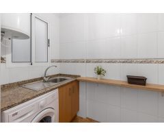 Estudio en Torrevieja con piscina comunitaria