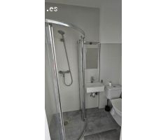 ideal para estudiantes! amplia, linda, iluminada y equipada! 1300 EUROS.