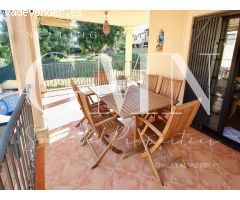 ESPACIOSO CHALET CON PISCINA EN ALFAZ DEL PI