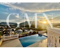 Espectacular Villa Mediterránea en Calpe con Vistas Panorámicas Incomparables