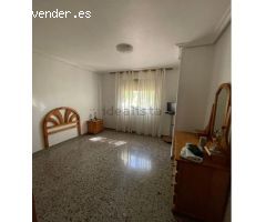 ¡OPORTUNIDAD EN SANTA MARÍA DE GRACIA! Piso luminoso con VISTAS al jardín Huerto de las Bombas