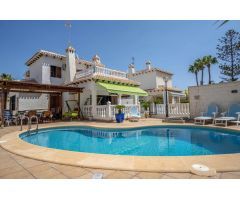 Espectacular chalet independiente con piscina de agua salada a tan solo 150mts de la playa
