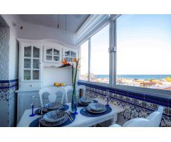 Atico elegante y con estilo único y con espectaculares vistas panorámicas a la playa de la Mata