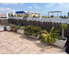 Pareado con espectacular terraza  de 60 metros y con vistas panorámicas al mar