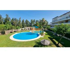 ¡SORPRESA DE VERANO EN NUEVO PORTIL! EXCLUSIVO APARTAMENTO EN HOYO 6 – DISPONIBLE EN AGOSTO