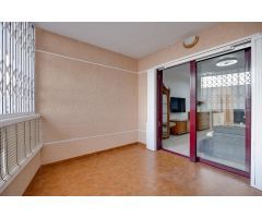 Apartamento reformado con terraza 45 m2