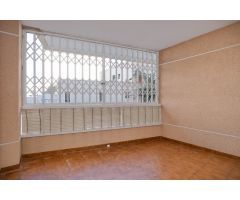 Apartamento reformado con terraza 45 m2