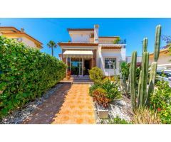 TORRESTRELLA, HERMOSO CHALET INDEPENDIENTE, 4 DORMITORIOS, PISCINA PRIVADA Y COCHERA