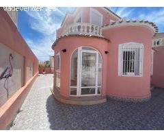 VILLA INDEPENDIENTE DE 5 DORMITORIOS EN PLAYA FLAMENCA Alicante (Costa Blanca)