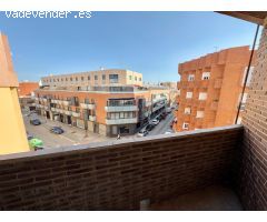Amplio Piso en Venta en la Avenida Luis Vives, Silla