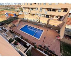 Ático dúplex con dos terrazas y piscina comunitaria en Paiporta