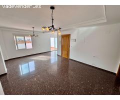 Ático dúplex con dos terrazas y piscina comunitaria en Paiporta