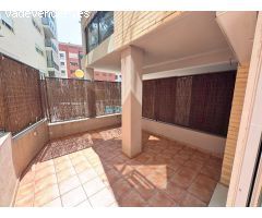 Planta baja con dos terrazas, vestidor y plaza de garaje en Valterna