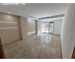 Planta baja con dos terrazas, vestidor y plaza de garaje en Valterna