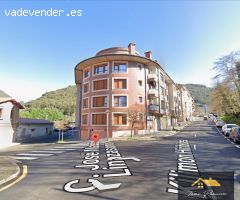 Se Venden dos locales unidos con 436 m2 en Mendaro