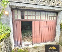 Casa Independiente de 365m2 con jardín y garaje grande en finca de 1033m2 en Areitio, Vizcaya.