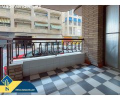 Ramon Gallud! Amplio con excelente distribución de espacios con terraza confortable (230 mts playa)