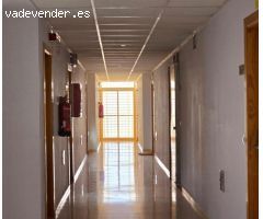 Acogedor Apartamento con vistas a la piscina en Guardamar del Segura