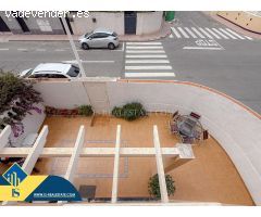 Frutales! Fantastico Chalet Pareado con amplia parcela y solarium con vistas al mar + Piscina