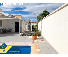 Bellísima Villa Mediterránea con 555 metros de parcela + Piscina privada