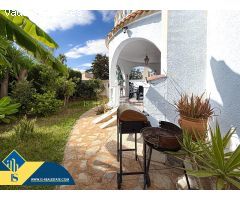 Bellísima Villa Mediterránea con 555 metros de parcela + Piscina privada