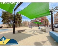 Oferta por tiempo limitado! Amplio estudio en el corazon de Torrevieja con 2 piscinas comunitarias