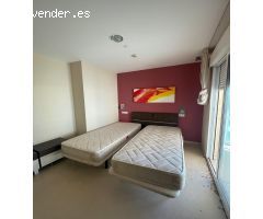 ACOGEDOR APARTAMENTO CON VISTAS A LA PISCINA EN GUARDAMAR DEL SEGURA